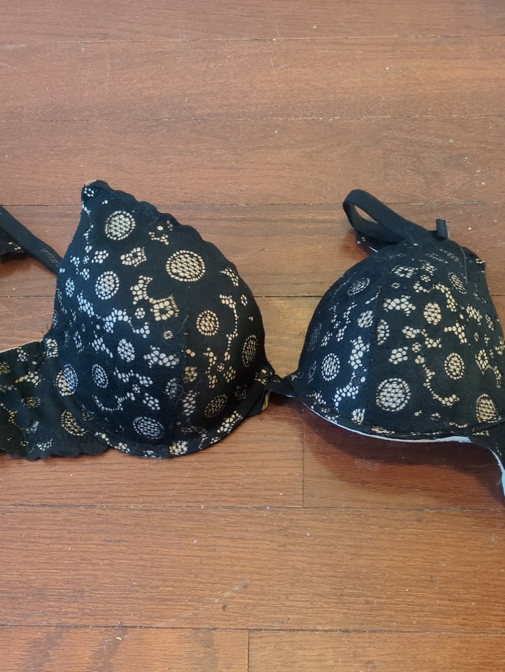 Black Lace Push-Up Bra with Floral Overlay - Women Intimates